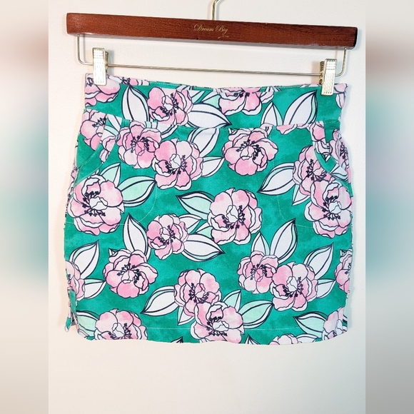 Crown & Ivy Green & Pink Floral Essential Mini Skirt Skort - Picture 7 of 7